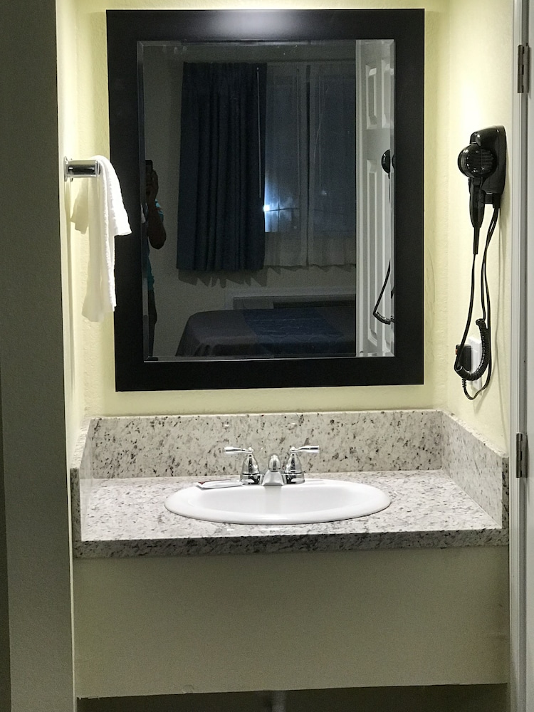 Gila Bend Lodge - photo 16