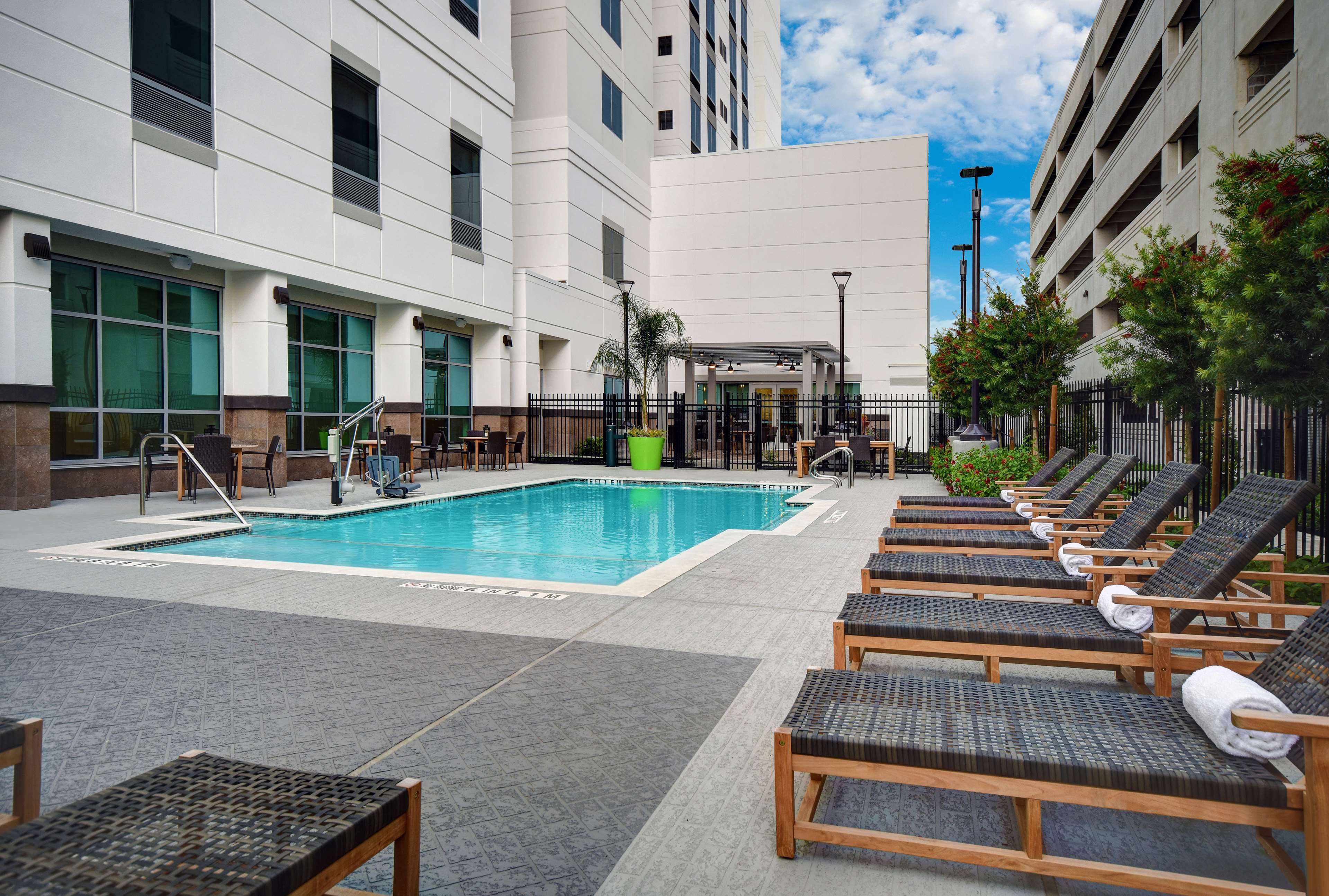Embassy Suites by Hilton Houston Sugar Land - photo 14