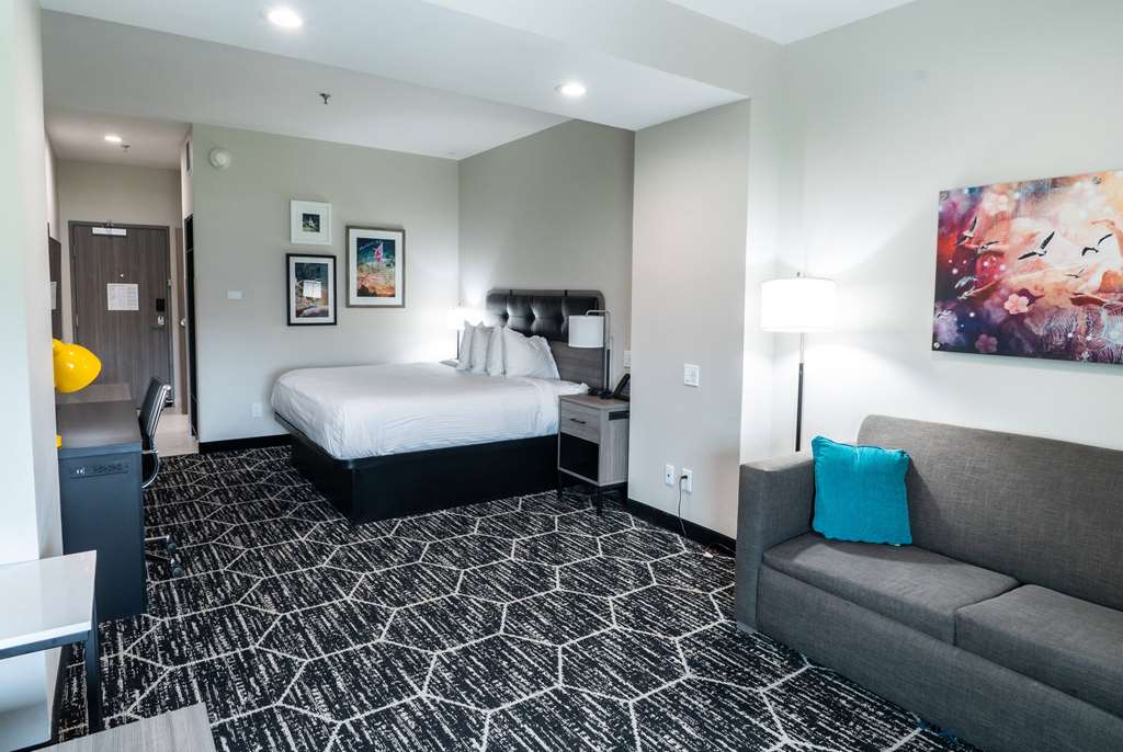 La Quinta Inn & Suites by Wyndham Corpus Christi Southeast - photo 24