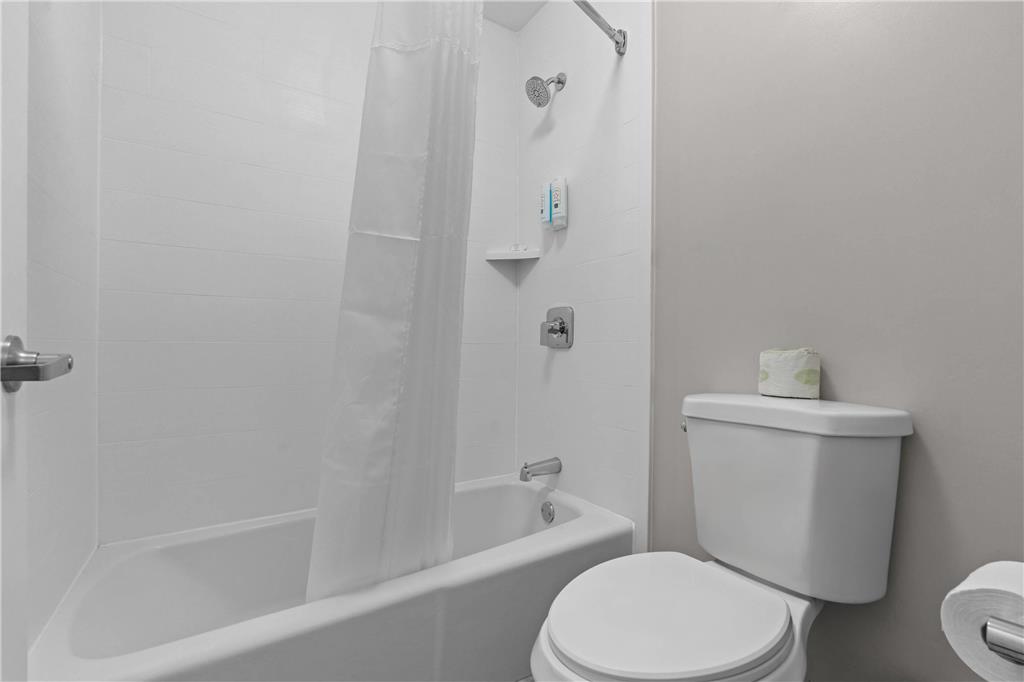 Golden Palms Inn & Suites - photo 6