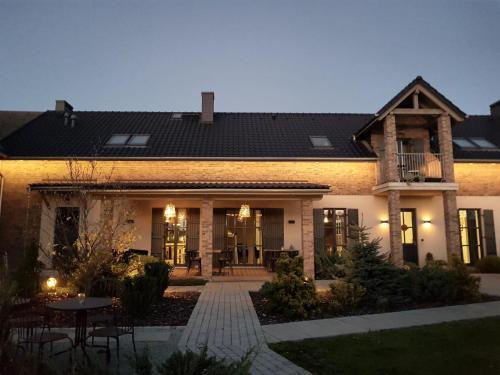 Villa Antiqua — 4-Star Luxury Hotel in Raciborz, Poland