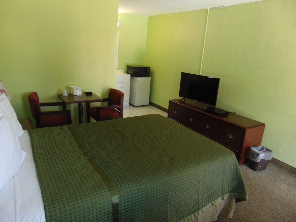 Westbrook Motel - photo 17