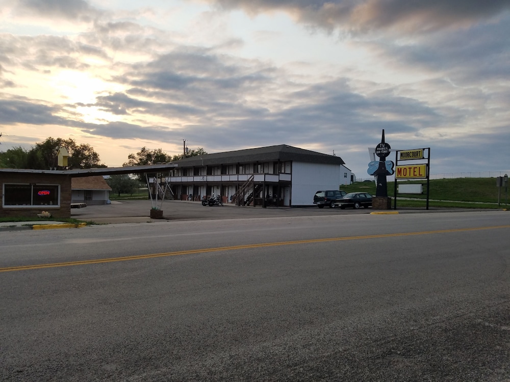 Moorcourt Motel - photo 19