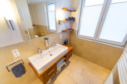 Haus Oldenburg Penthaus Wohnung 11 — 4-Star Luxury Hotel in Wangerooge, Germany