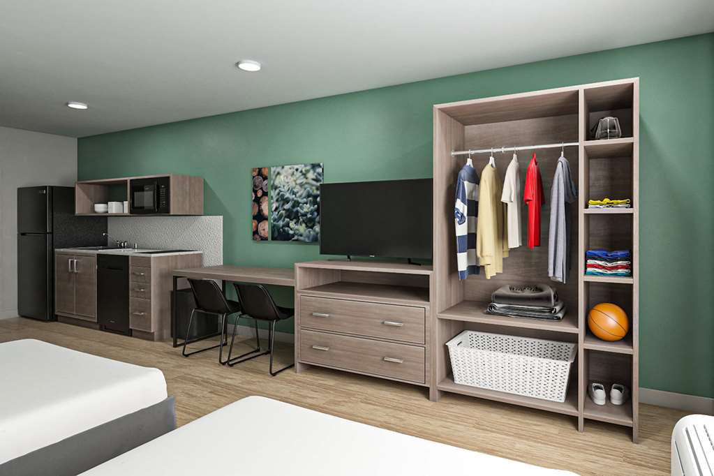 ECHO Suites Richmond West Extended Stay by Wyndham - photo 9