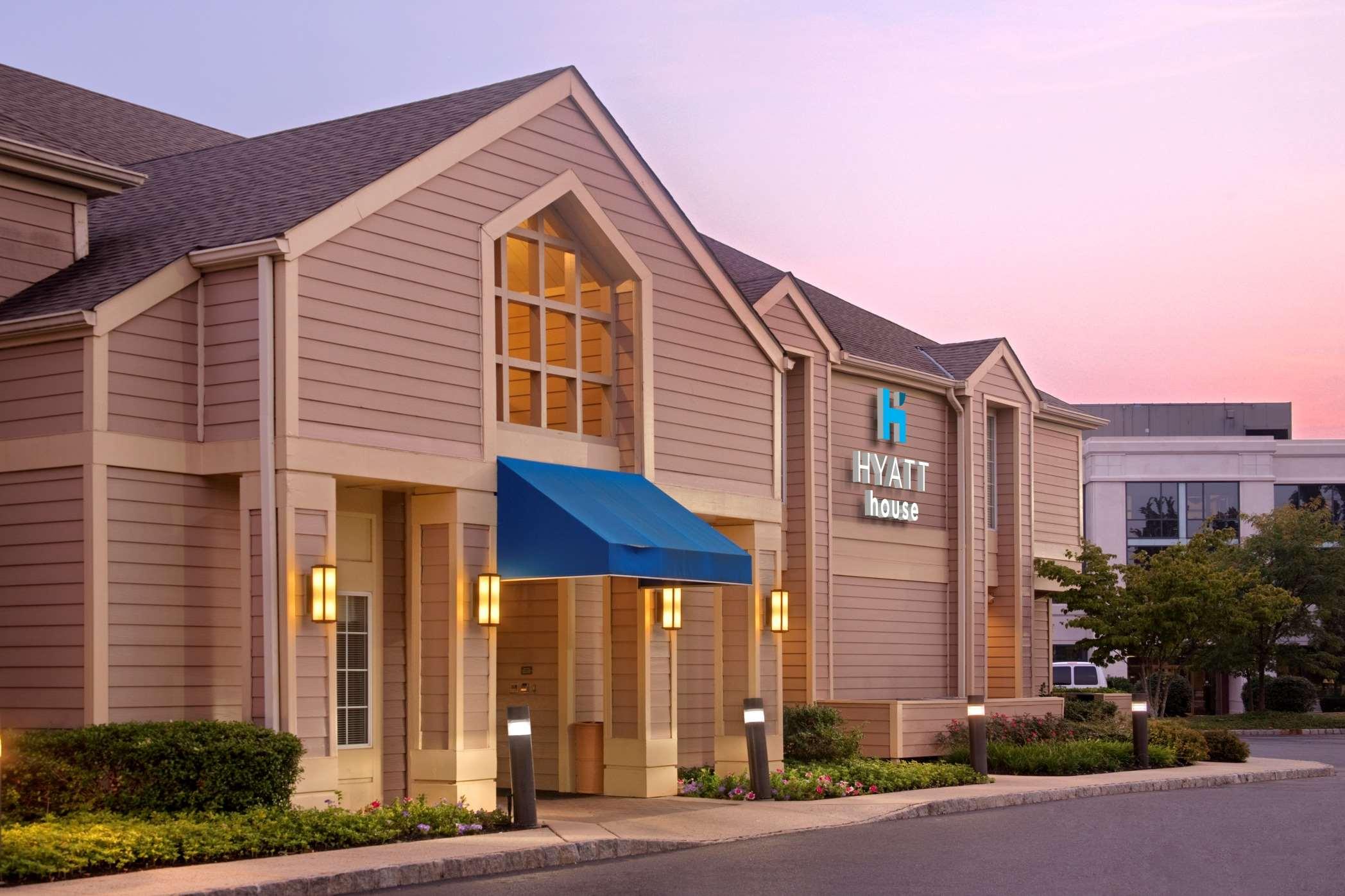 Hyatt House Bridgewater - photo 2