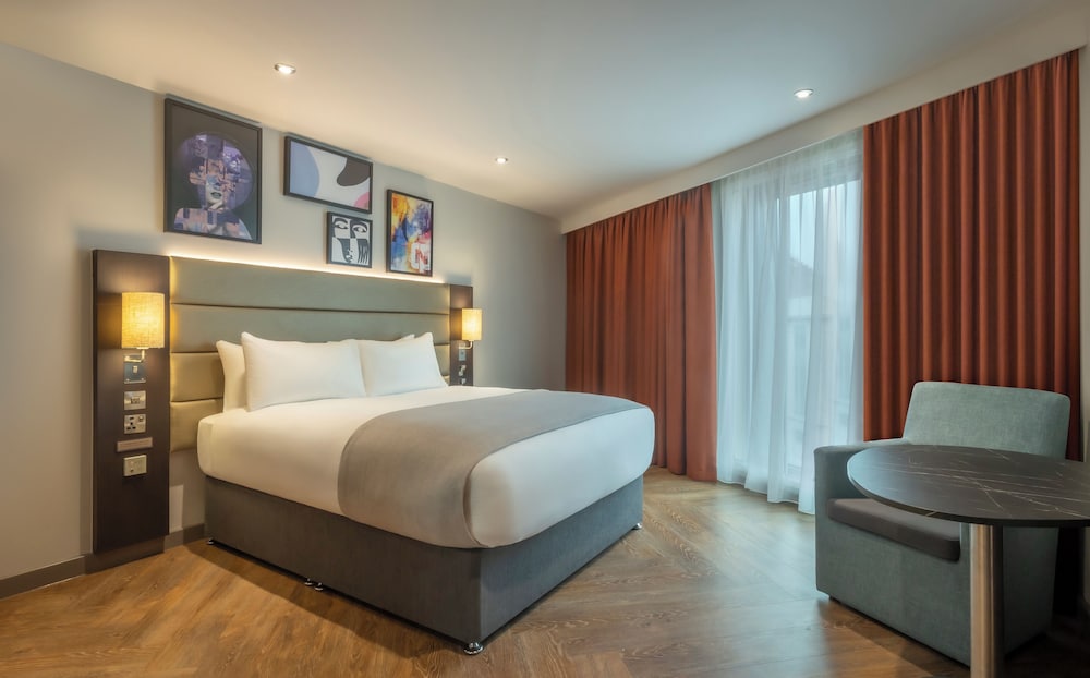 Maldron Hotel Finsbury Park London — 4-Star Luxury Hotel in London, United Kingdom