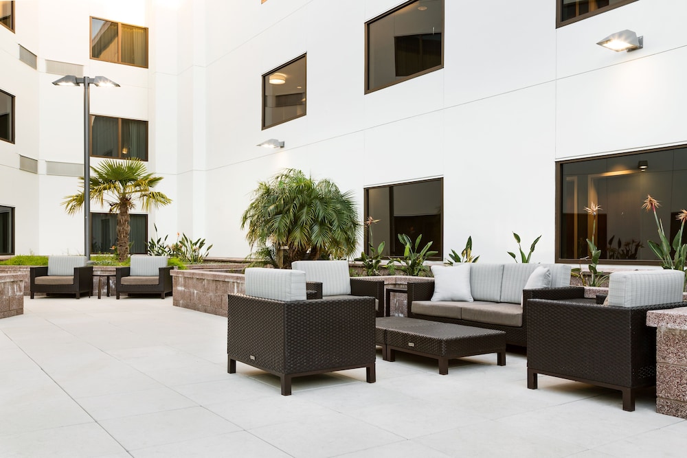 Courtyard by Marriott Redwood City - photo 31