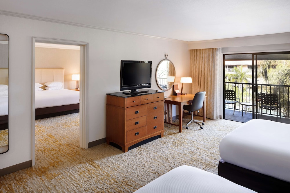 DoubleTree by Hilton Ontario Airport - photo 10