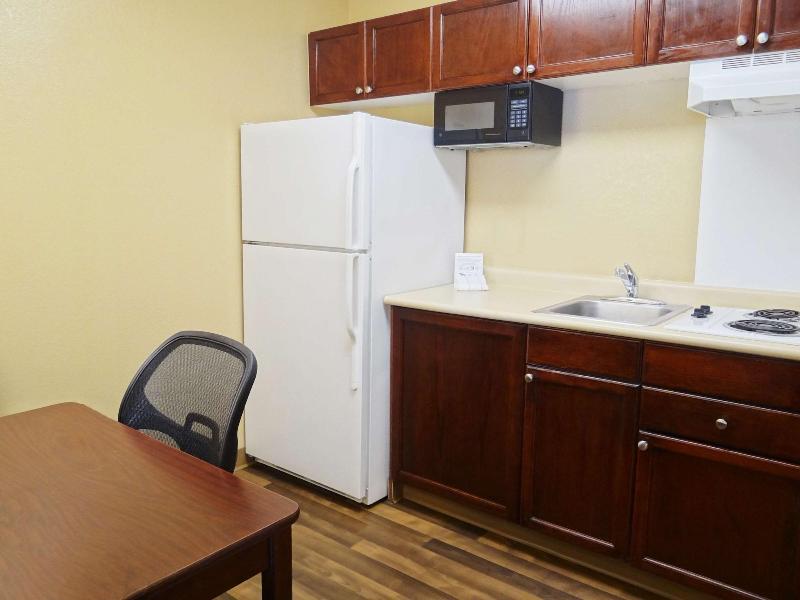 Extended Stay America Suites Kansas City Lenexa 87th St - photo 21