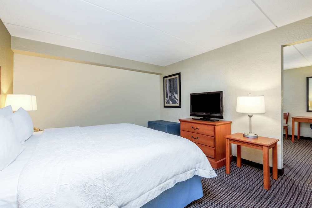 Hampton Inn Morehead City - photo 13