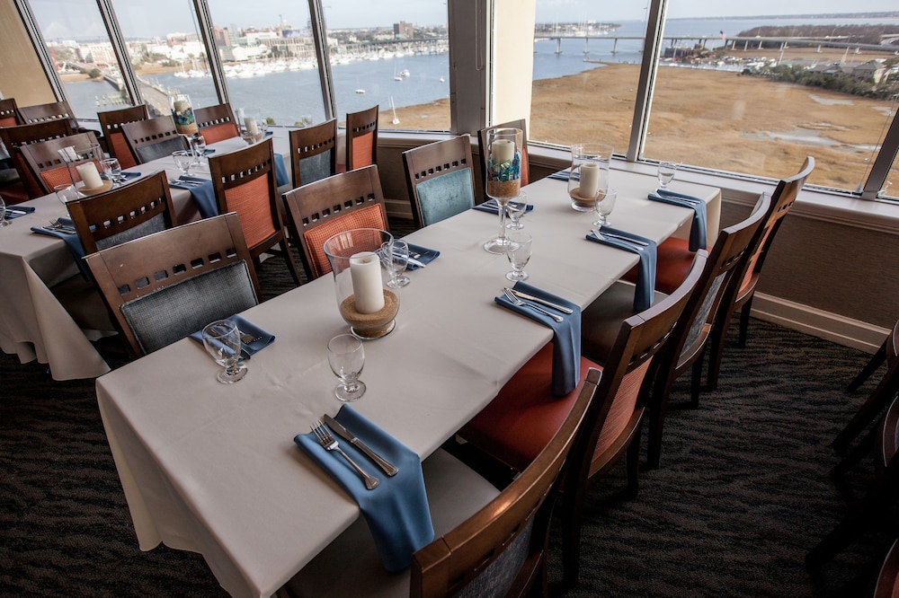 Holiday Inn Charleston Riverview by IHG - photo 28