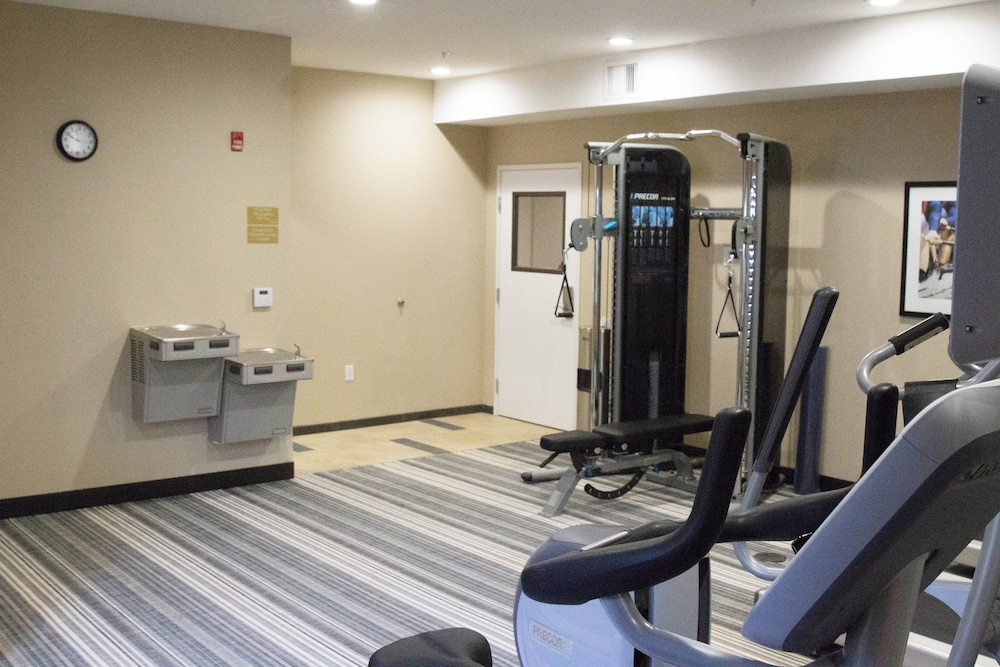 Candlewood Suites Carlsbad South by IHG - photo 34