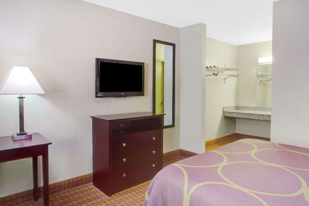 Super 8 by Wyndham Monticello AR - photo 11