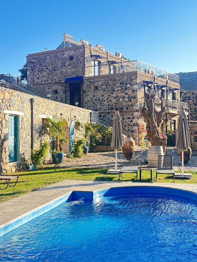 Fintoz Butika — Karaburun