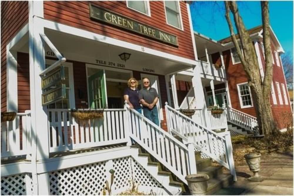 The Green Tree Inn - photo 43