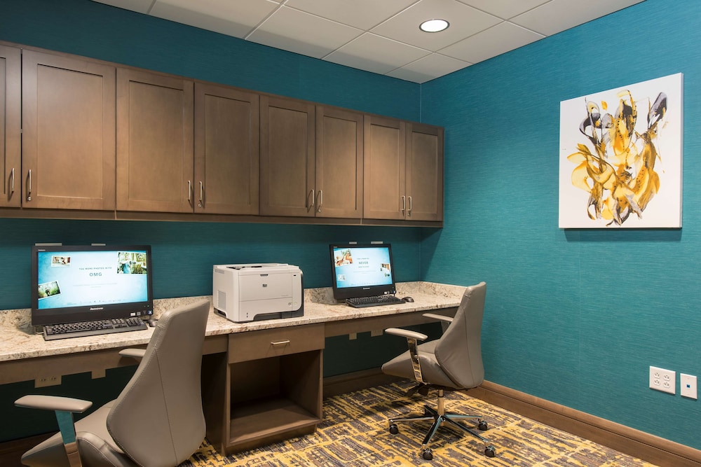 Hampton Inn & Suites Grand Rapids Downtown - photo 65