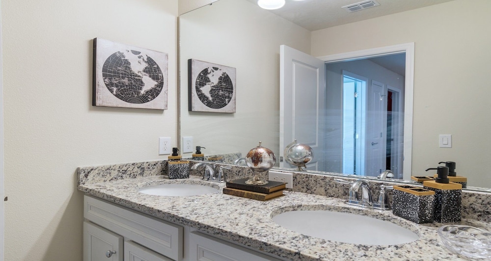 Windsor Island Resort 5BR Wpool spa Near Disney - photo 18