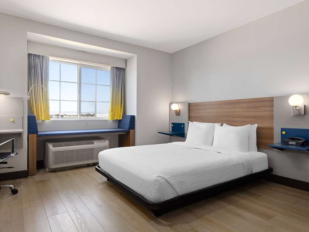 Microtel Inn & Suites by Wyndham Tracy - photo 34