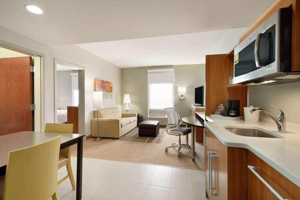 Home2 Suites by Hilton Florida City FL - photo 5