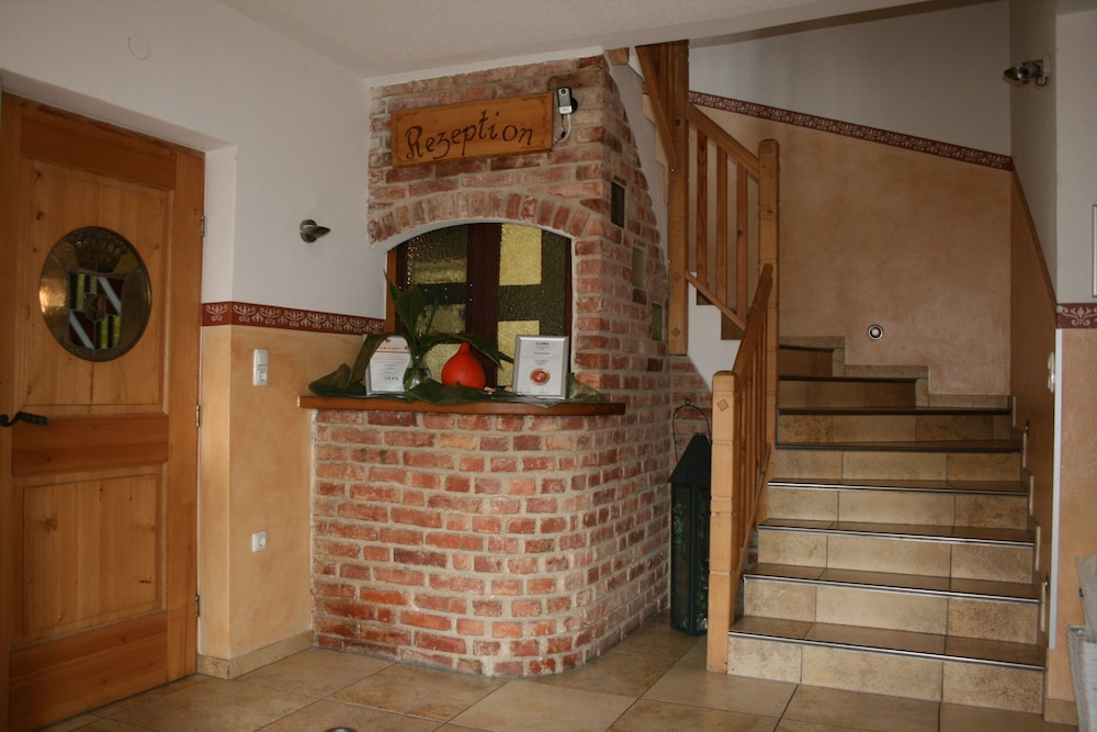 Zum Spitzbuam - last minute hotel in Attenkirchen