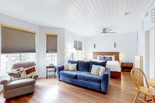 Starfish - carbon neutral hotel in Unknown City