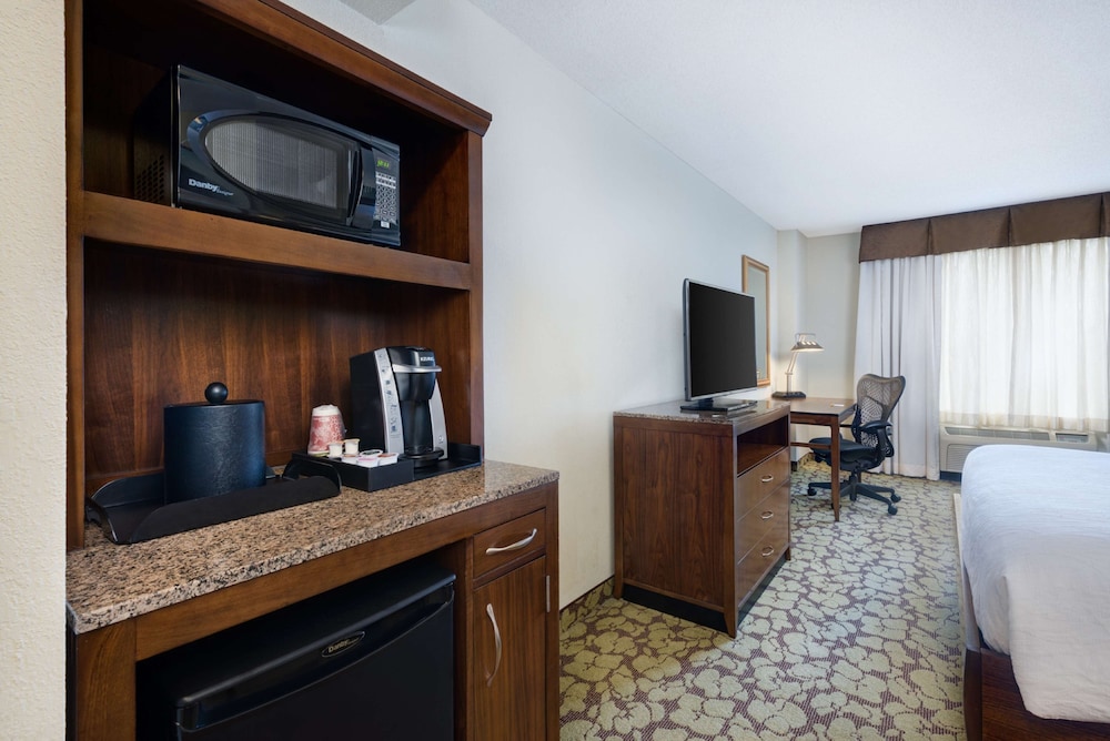 Hilton Garden Inn Atlanta North Alpharetta - photo 14