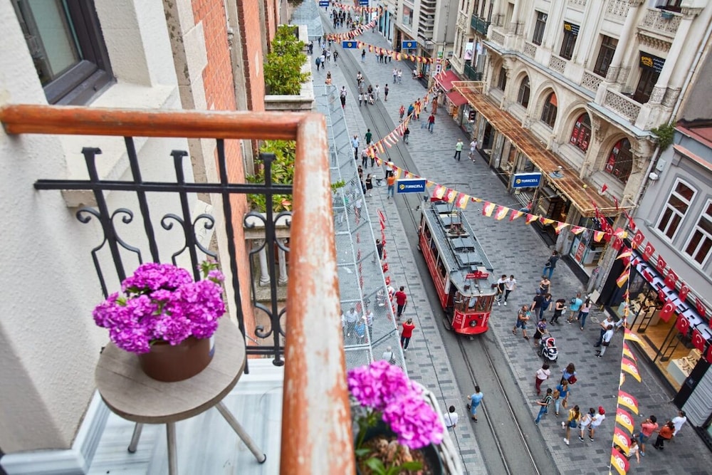 Magnova Studios - last minute hotel in Istanbul