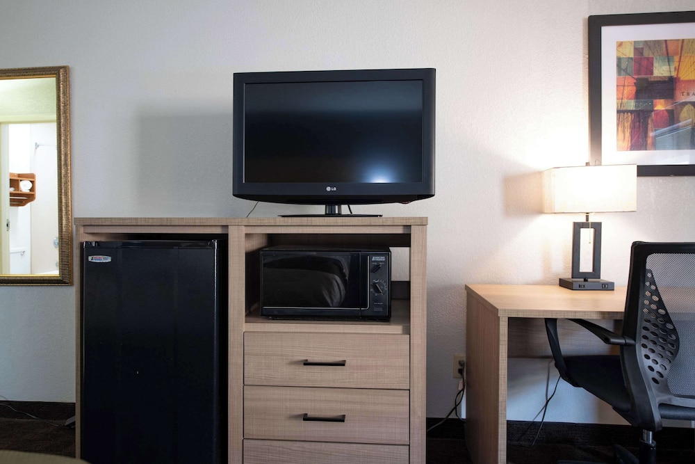 Quality Inn Monroe - photo 11