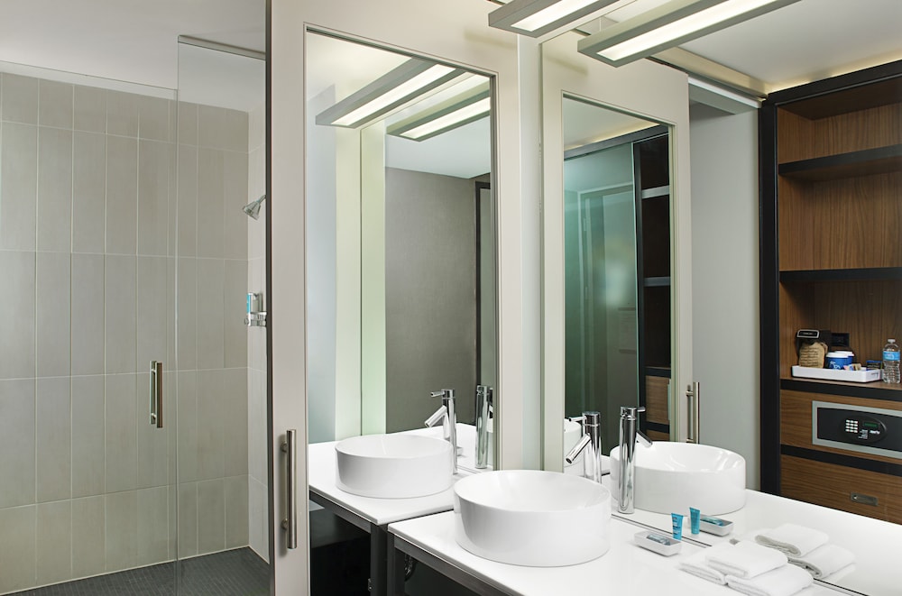 Aloft Beachwood - photo 12