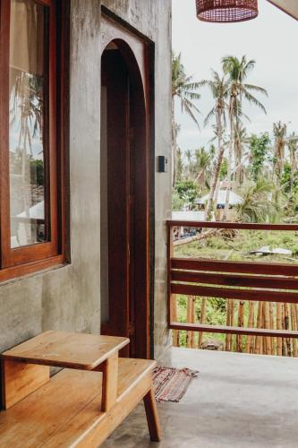 Central Loft 2 3 mins away from Surf Spots in General Luna, Philippines