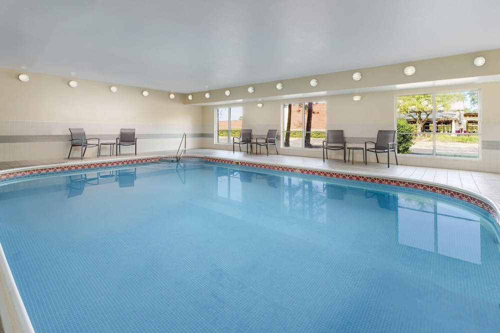 Fairfield Inn & Suites Houston The Woodlands - photo 22