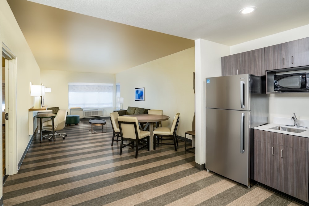Holiday Inn & Suites Memphis Southeast Germantown by IHG - photo 6