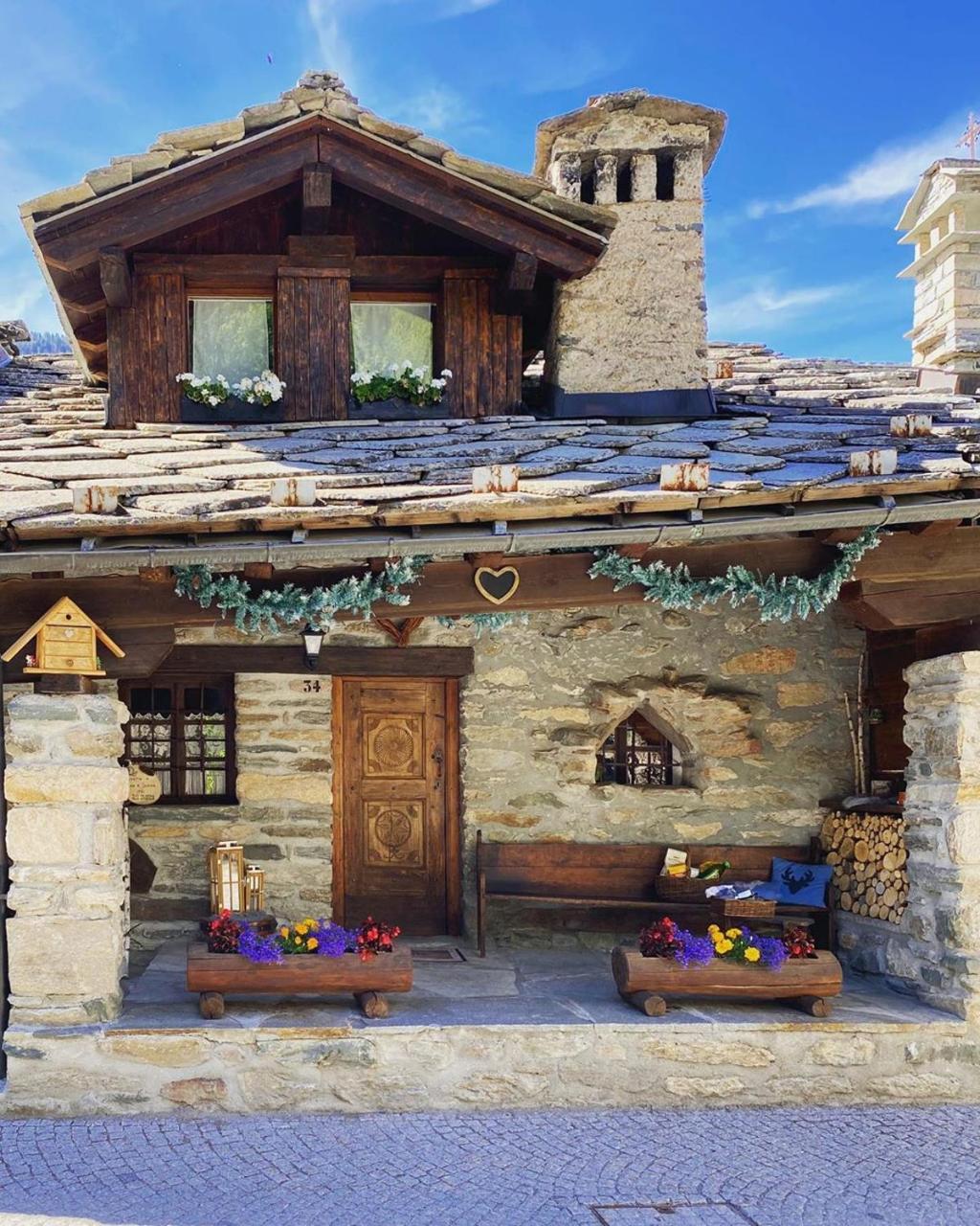 La Casetta di Lele E Schina in Arvier, Italy