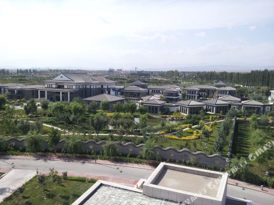 Baicheng Guesthouse — 4-Star Luxury Hotel in Baicheng, People's Republic of China