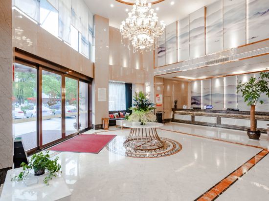 Summer Hotel - carbon neutral hotel in Chengxiang