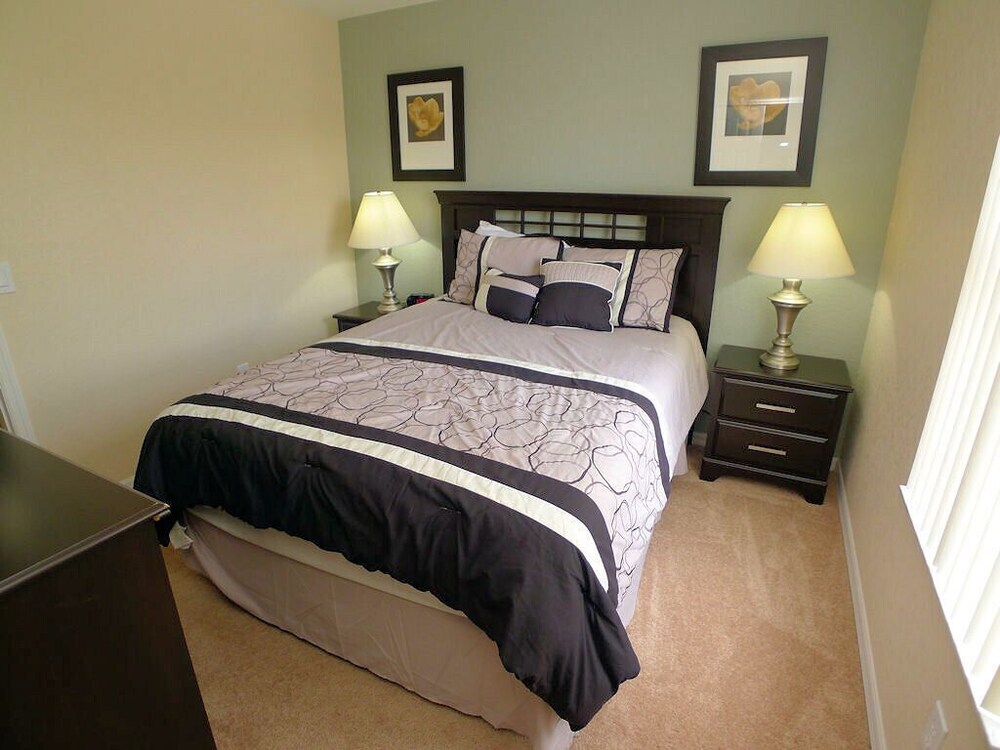 Regal Palms Resort 4 Bedroom Townhome Townhouse by RedAwning Davenport - photo 3