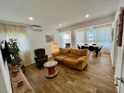 100 metros playa con vistas al mar Piso nuevo 2024 — 4-Star Luxury Hotel in Cullera, Spain