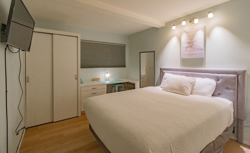 Embarcadero Resort Hotel & Marina - photo 12