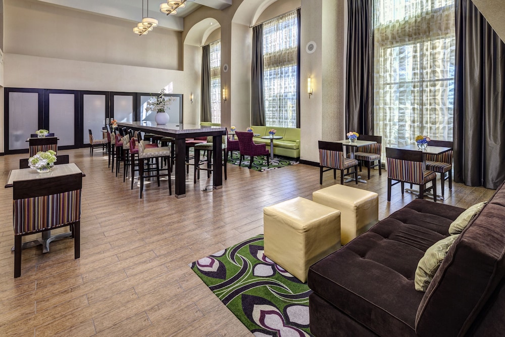 Hampton Inn & Suites Palm Desert - photo 48