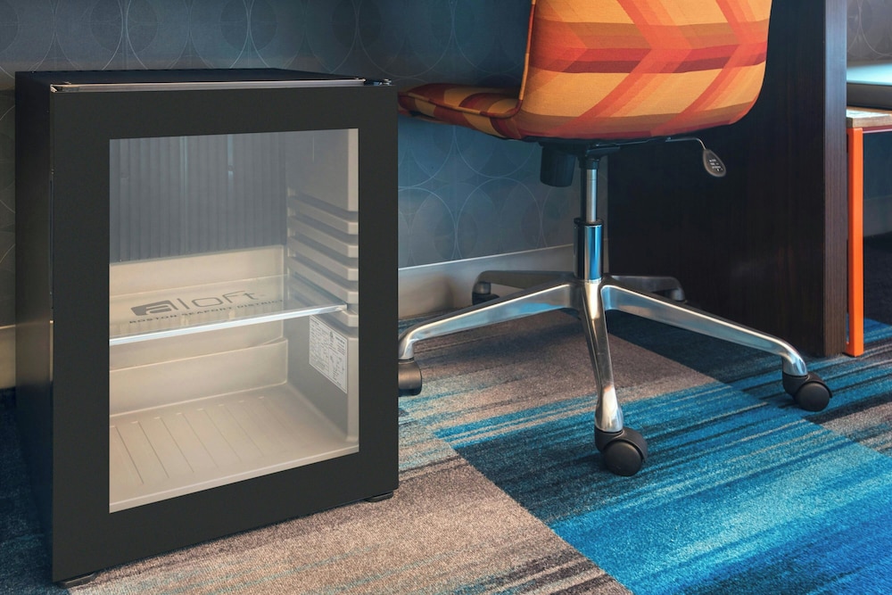 Aloft Boston Seaport District - photo 4