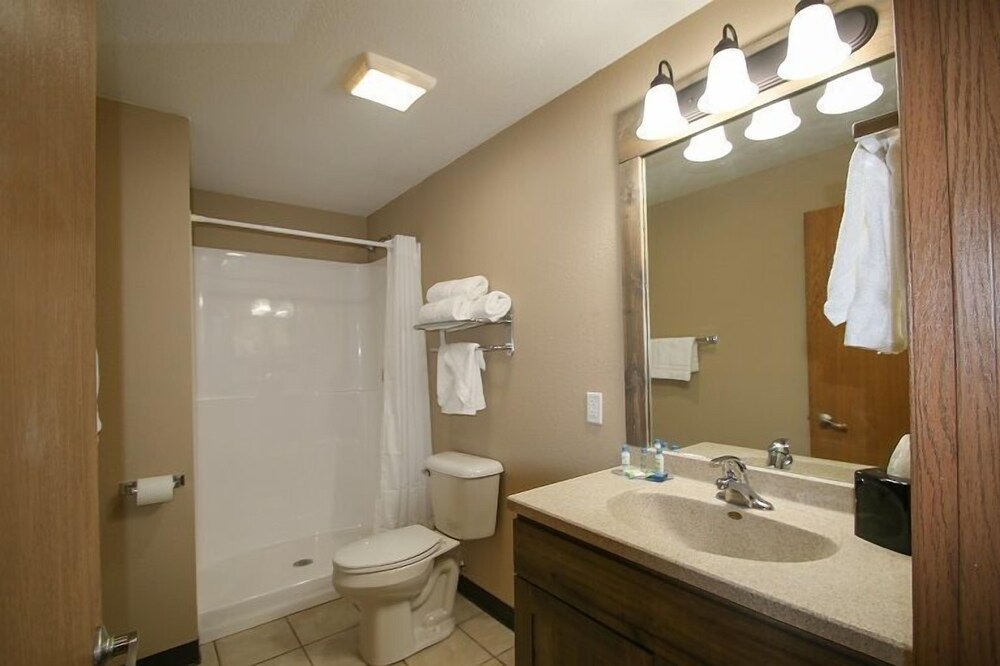 Woodside Dells Hotel & Suites - photo 25