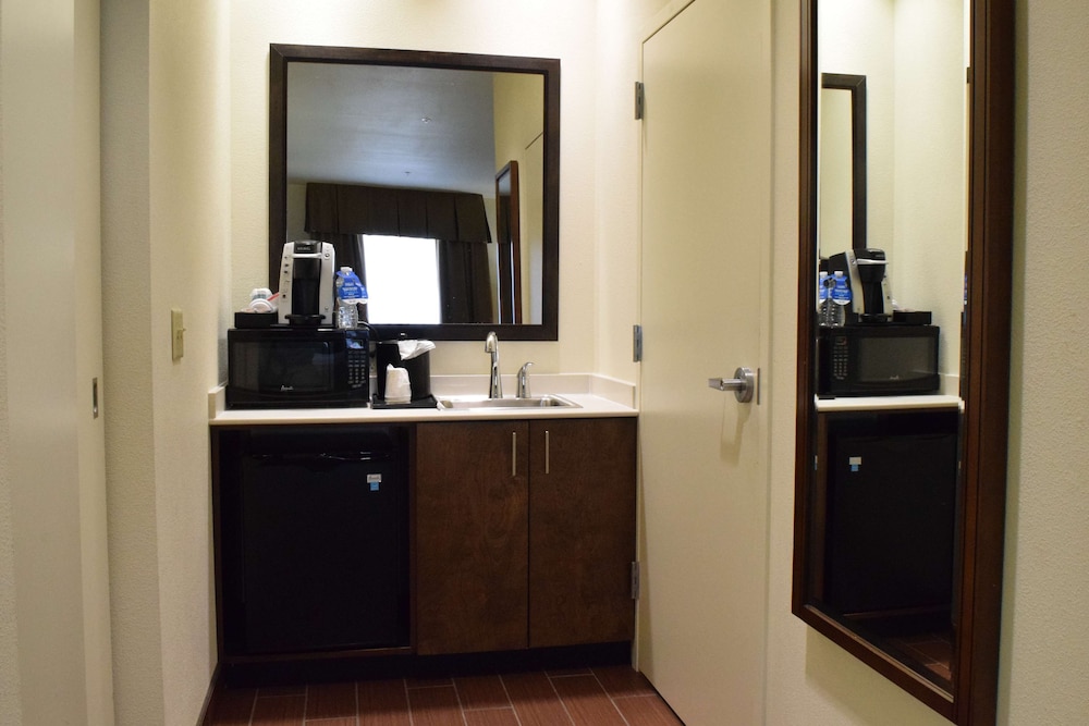 Hilton Garden Inn Rochester Downtown NY - photo 22