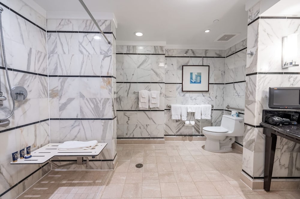 Fontainebleau Miami Beach Private Luxury Suites - photo 319