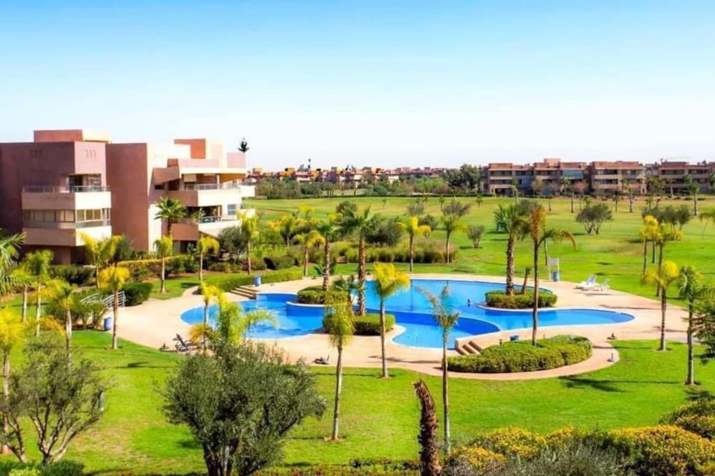 Marrakech Prestigia appartement vue piscine golf endroit calme — 4-Star Luxury Hotel in Marrakesh, Morocco