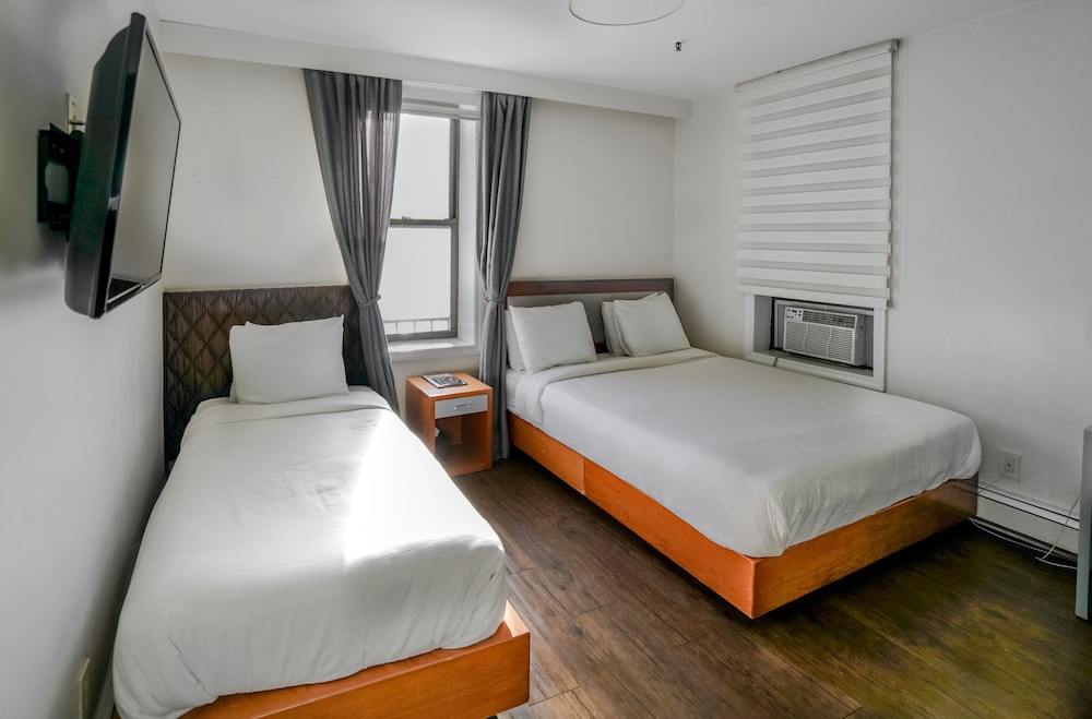 Midtown West Hotel - photo 24