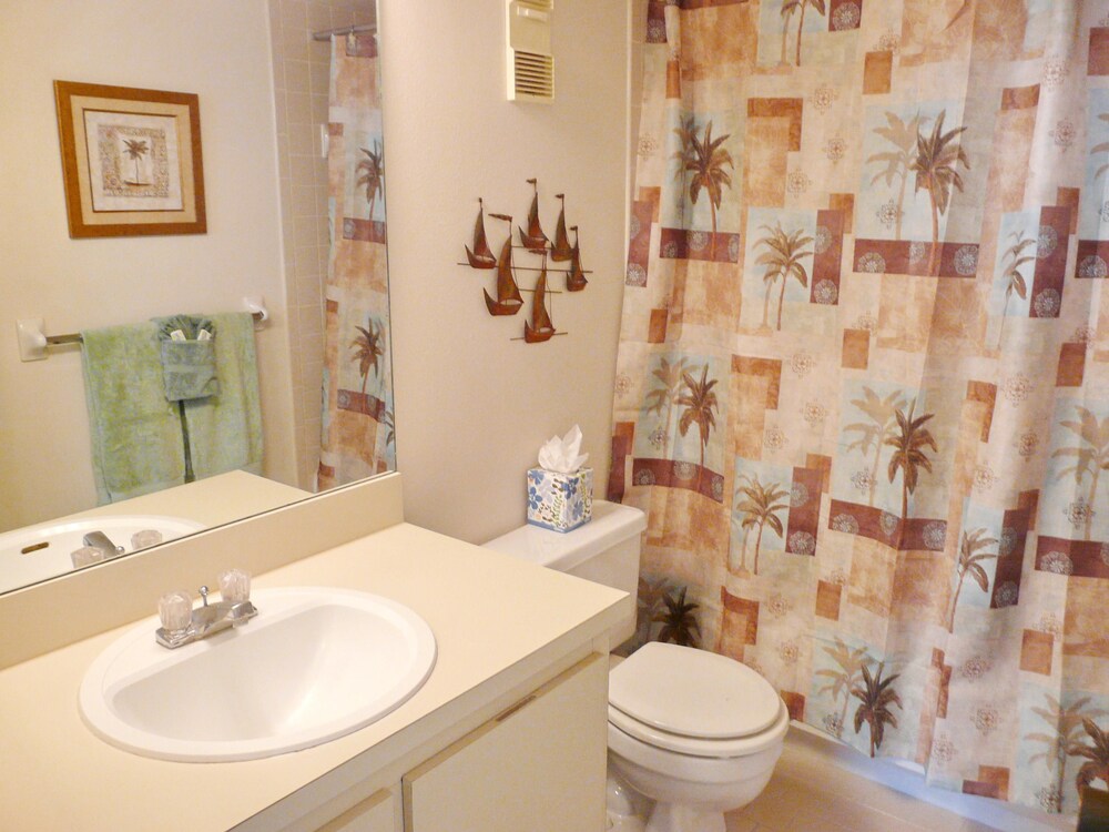 South Seas Tower 4 1510 - photo 11