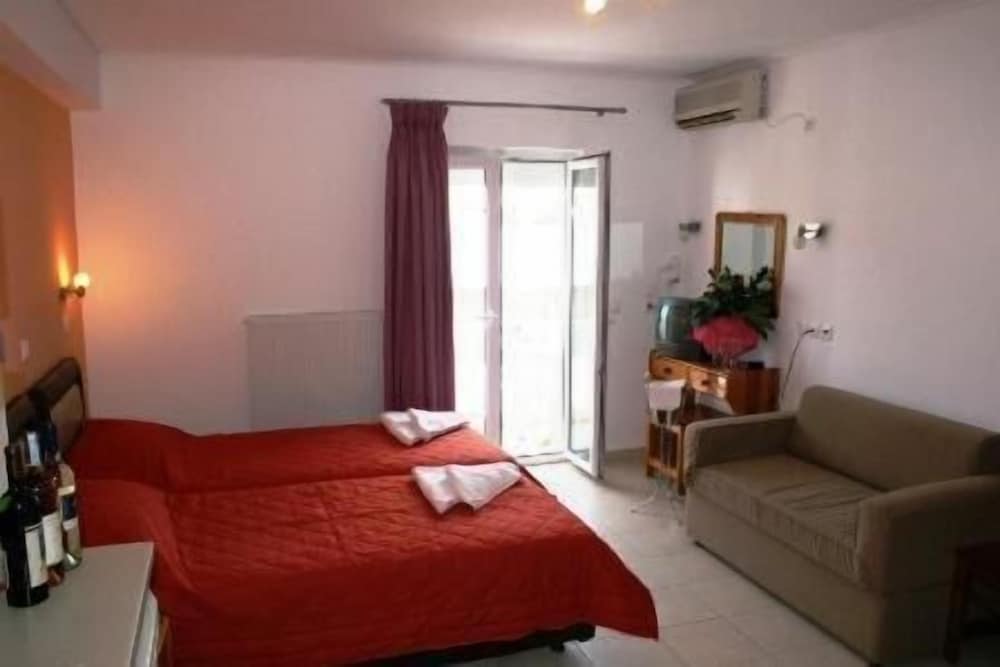 Hotel Aria - carbon neutral hotel in Samos