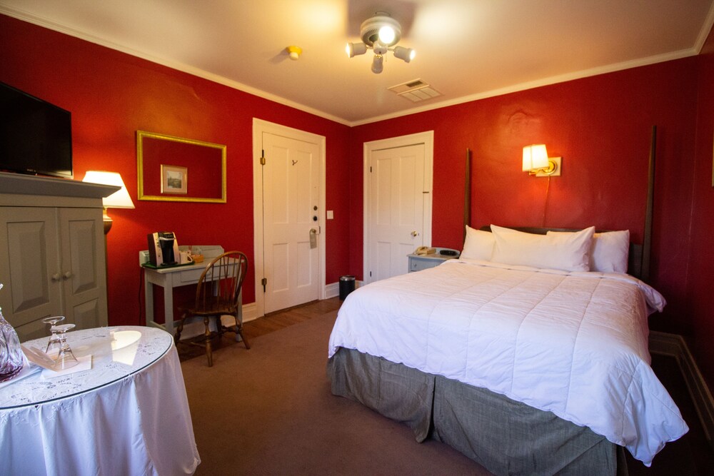 Delamater Inn - photo 16