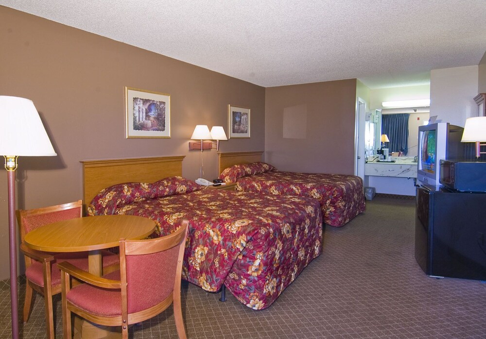 Rodeway Inn Alexandria - photo 7